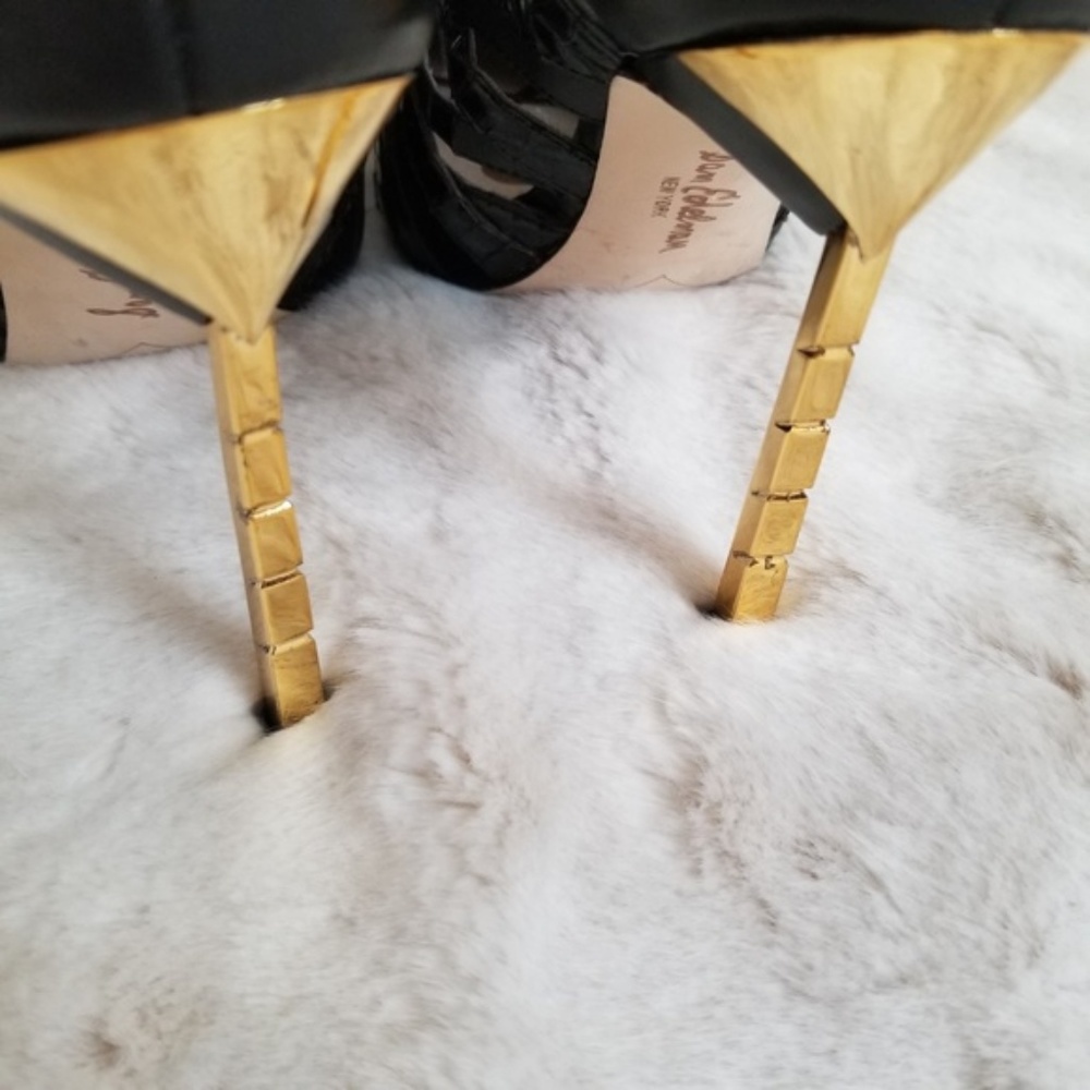 Sam Edelman Pointed Caged Stiletto Heel - Picture 2 of 4